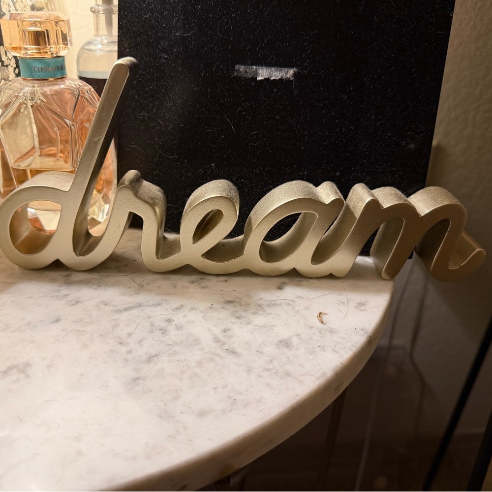 Gold 'Dream' Decorative Sign